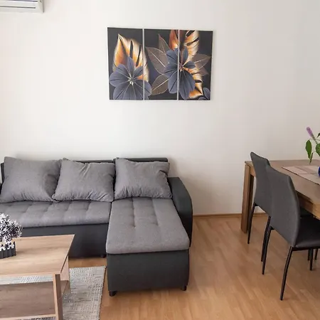 Kastel Gomilica Cozy And Stylish Near The Sea Apartment *